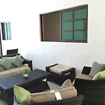 Hotel Isleno