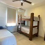 Hotel Playa La Media Luna