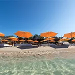 Casa Moderna En Playa Norte Isla Mujeres