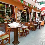 Hotel & Restaurant Bucaneros Isla Mujeres