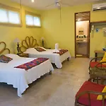 Sea Hawk Suites
