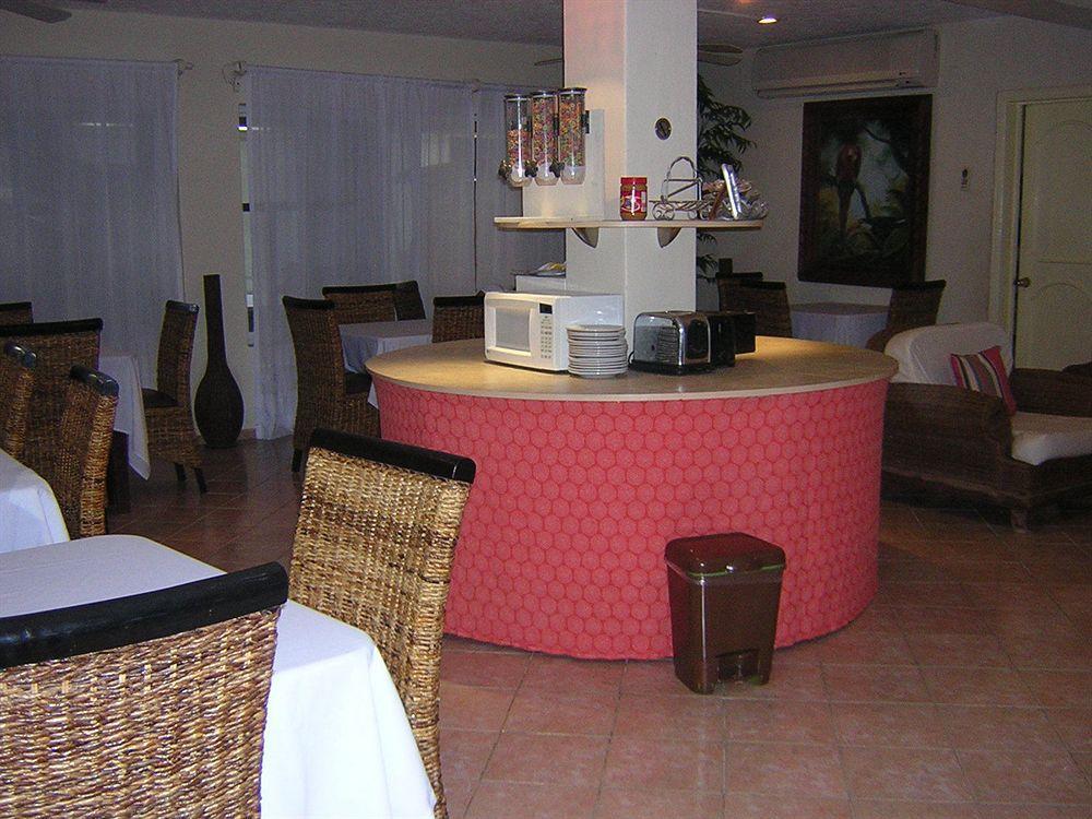 Playa La Media Luna 4*