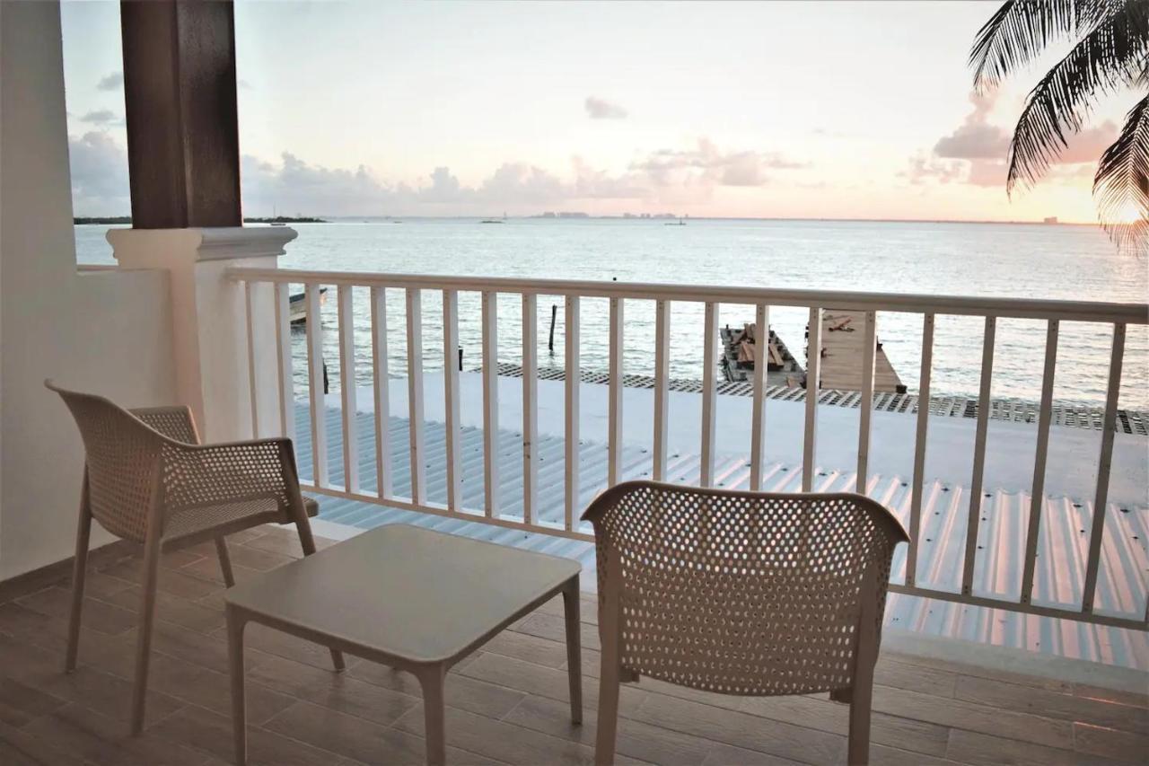 Hotel Bartolome Oceanfront