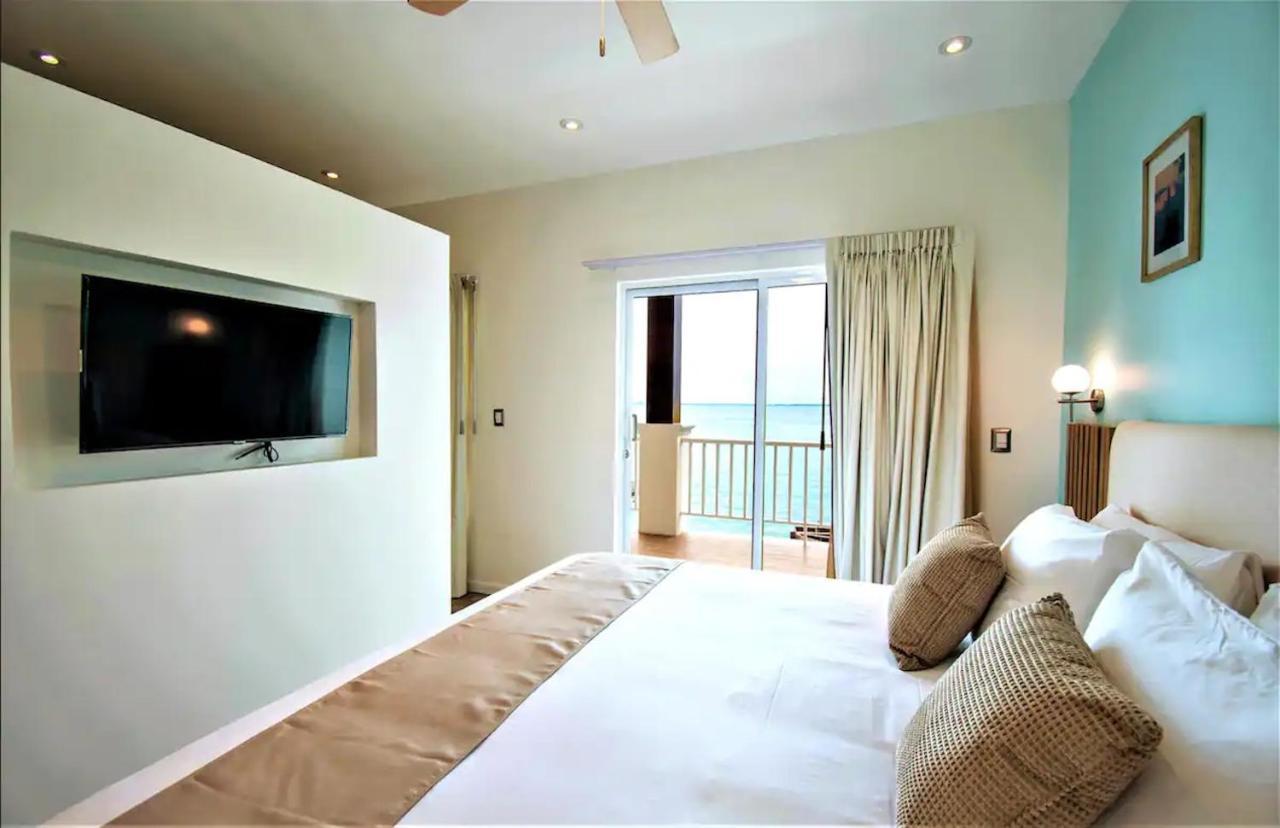 Bartolome Oceanfront Hotel