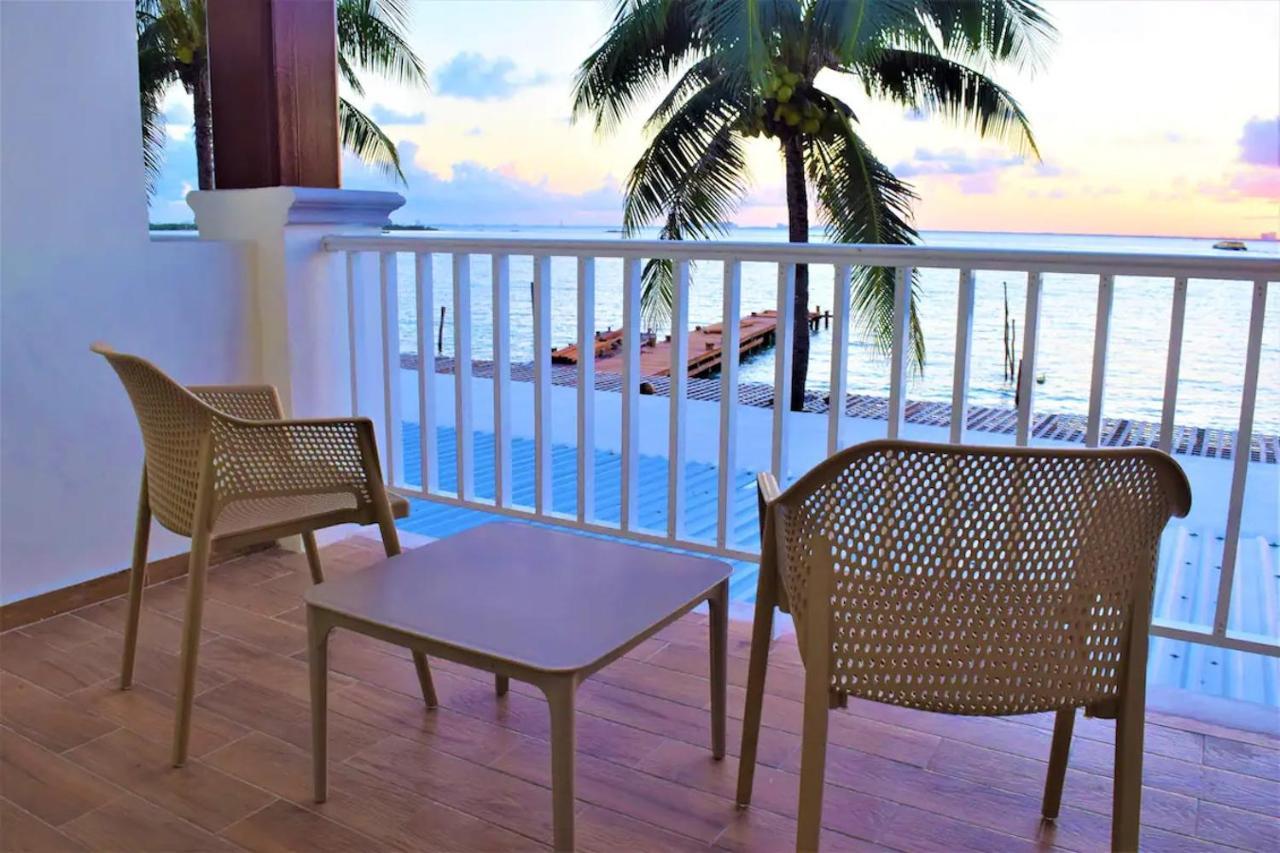 Hotel Bartolome Oceanfront 3*