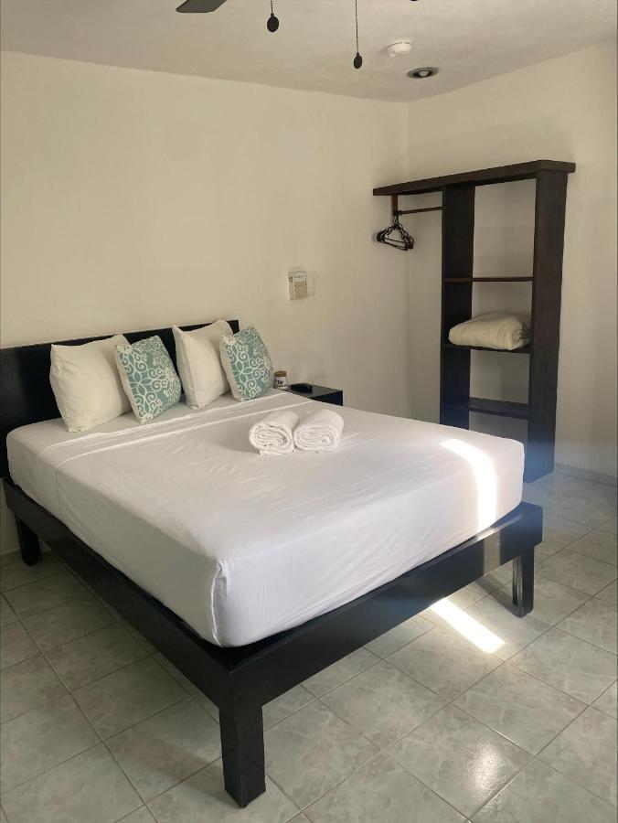 Caracol Hotel 3*