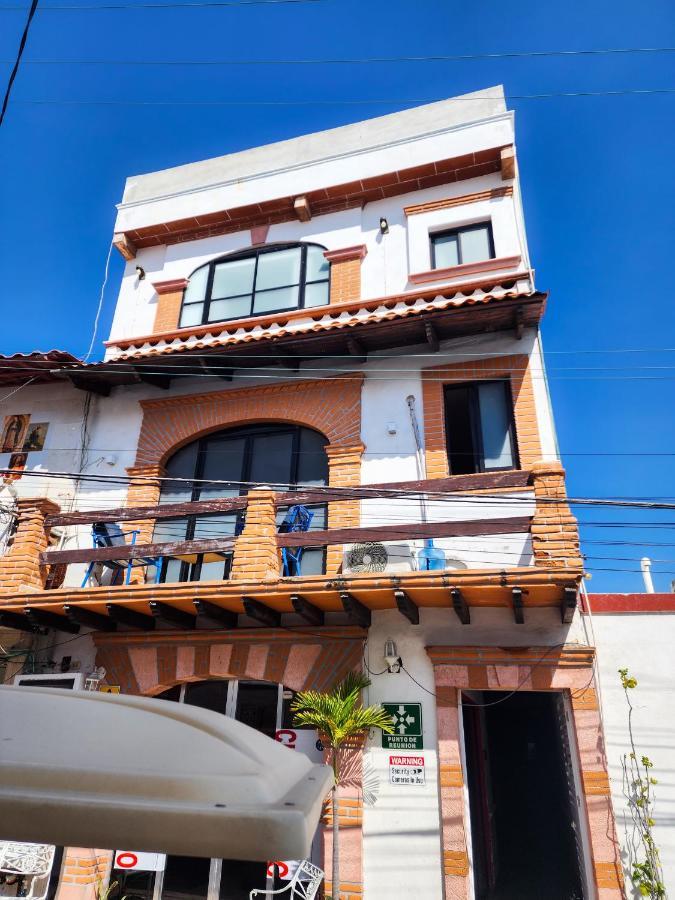 Inn Fitz-mar *
