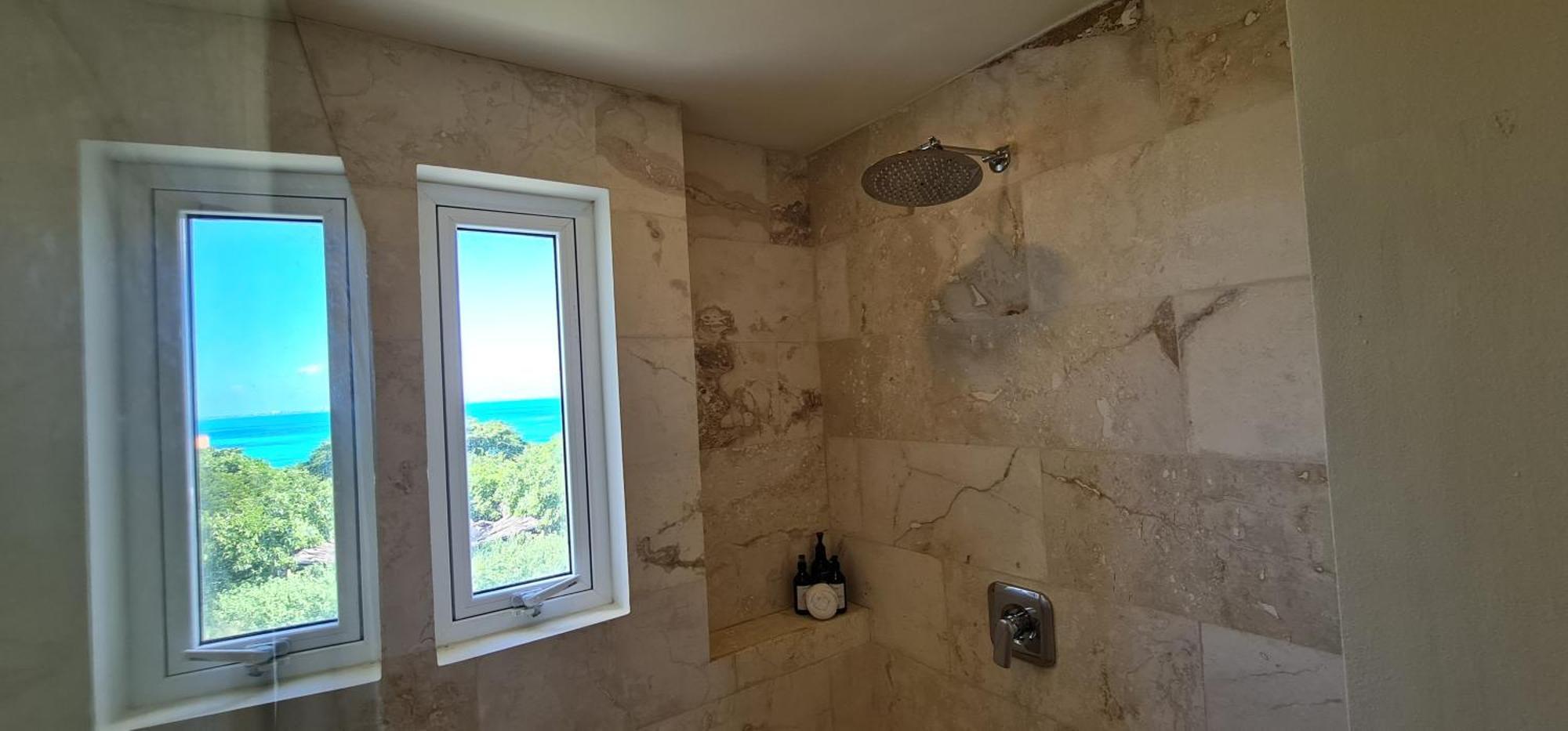 Villa Casa Reyes Stunning Rooftop Oceanview Isla Mujeres