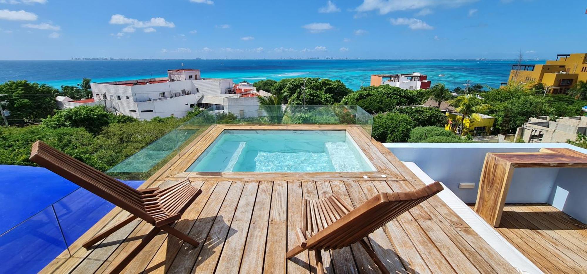 Villa Casa Reyes Stunning Rooftop Oceanview Isla Mujeres