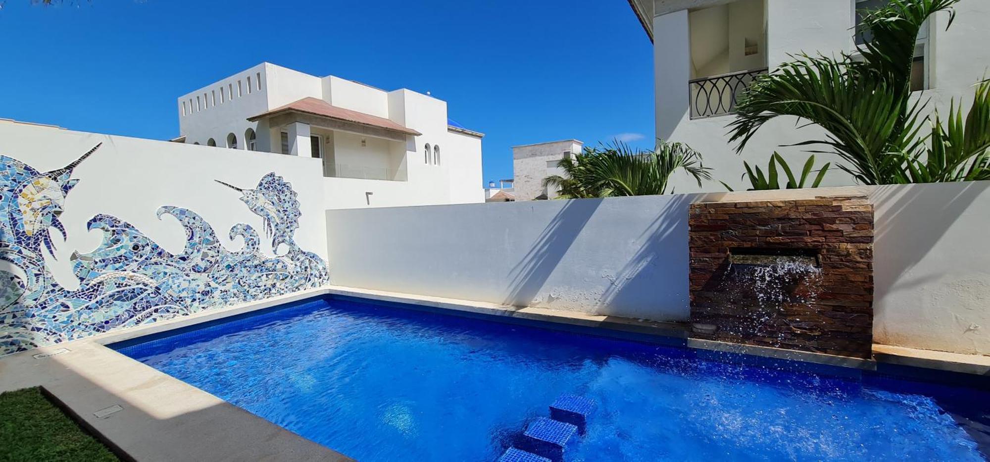 Casa Reyes Stunning Rooftop Oceanview