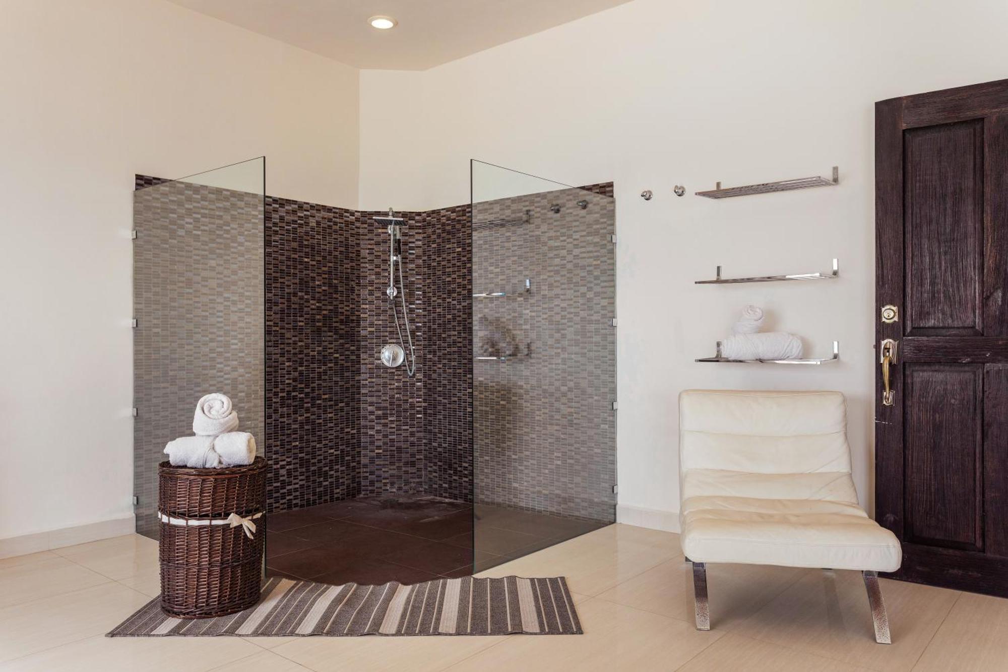 Villa Casa Javi- Ocean Front Located Mid Isla Mujeres