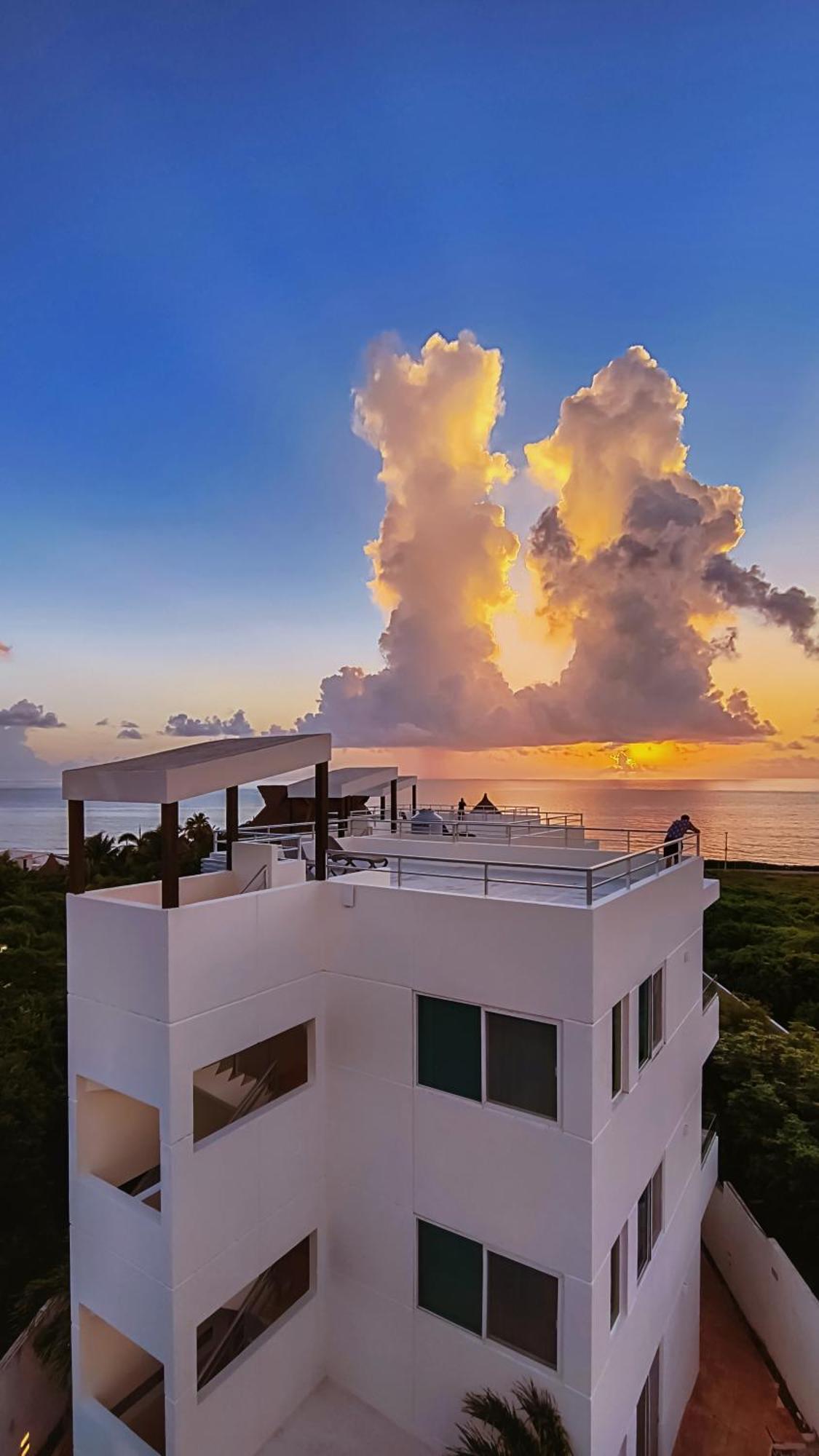 Azulea Isla Mujeres