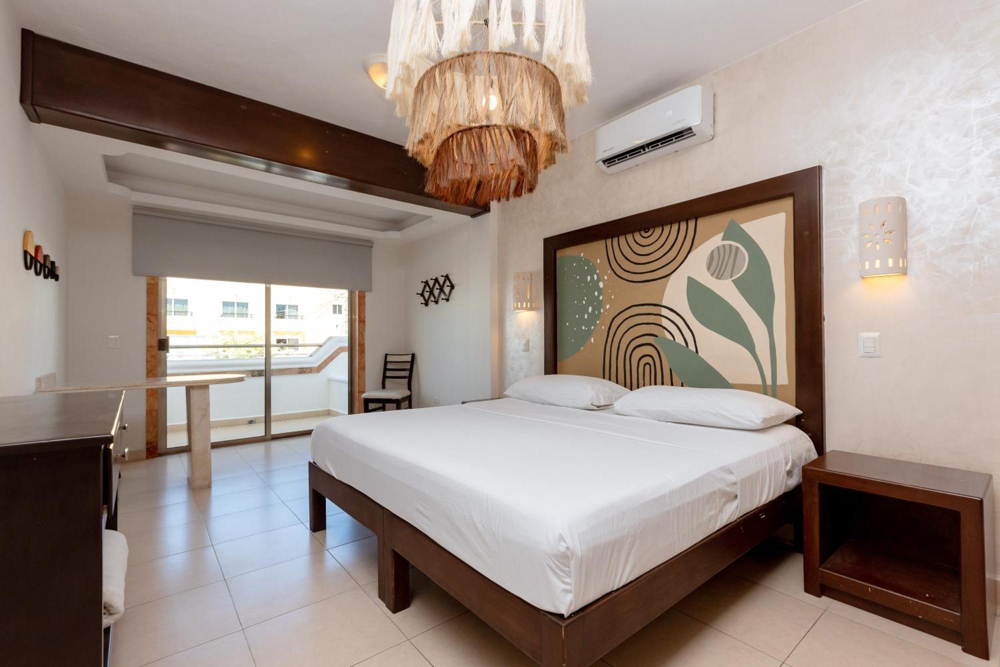 Kinich Hotel