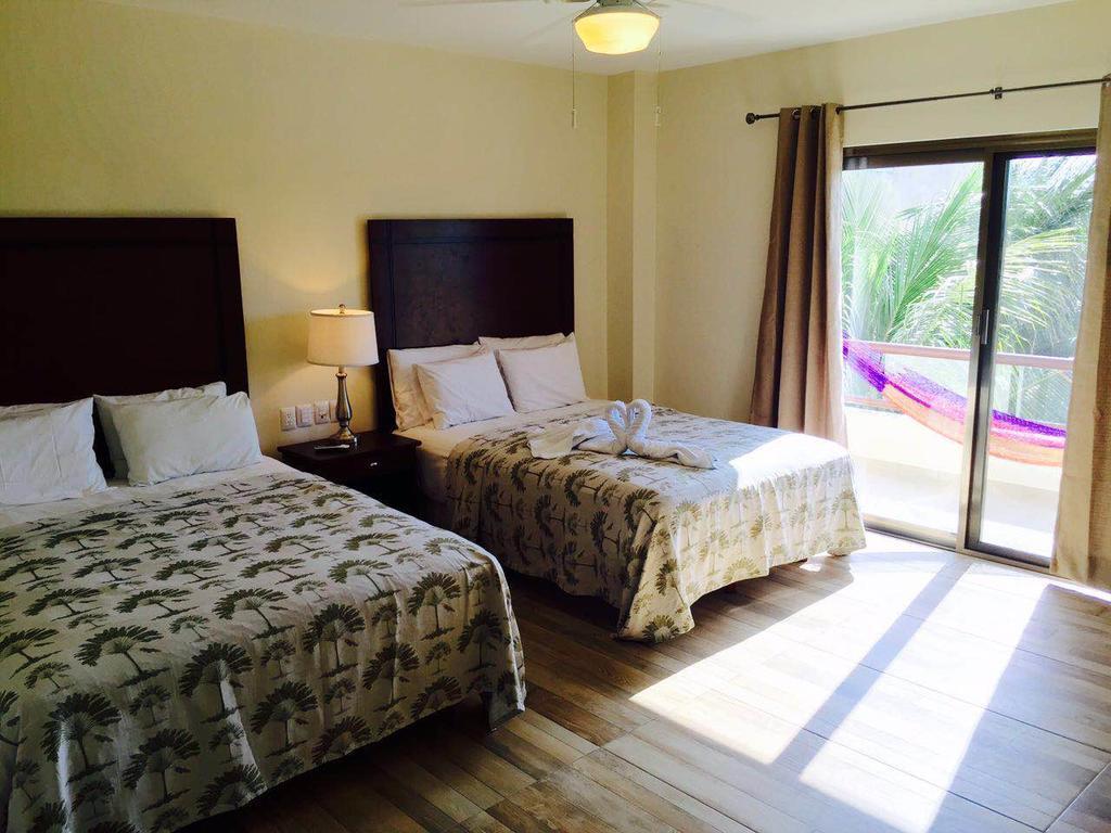 Playa La Media Luna Hotel 4*