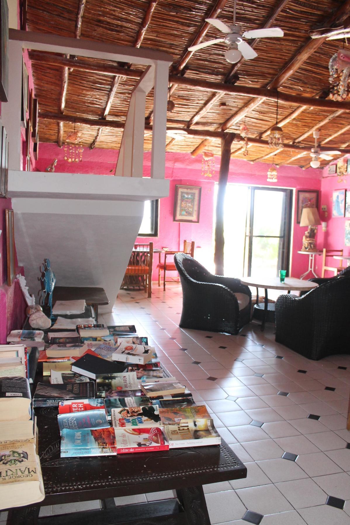 Kiin Hotel 3*