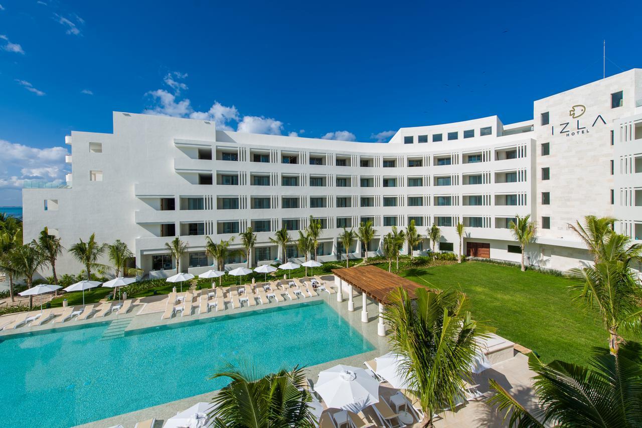Izla Front Hotel
