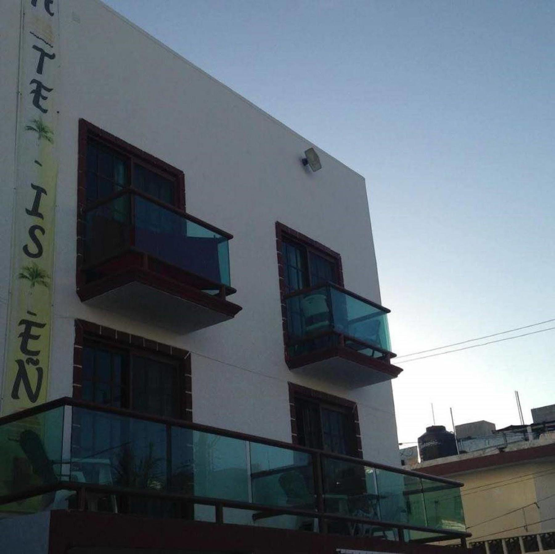 Isleno Hotel 3*