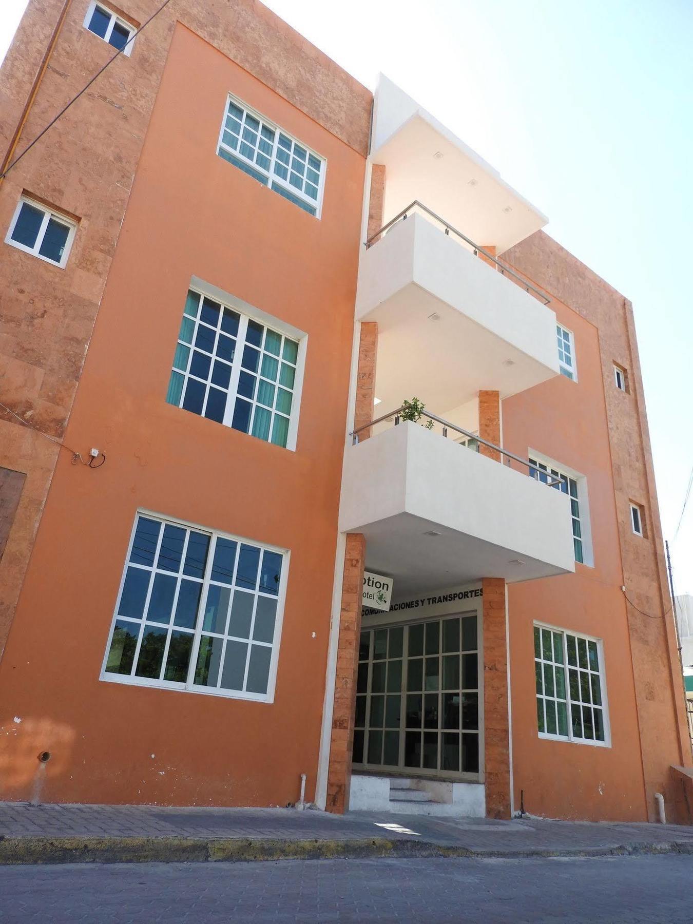 Hotel Xbulu-ha 2*