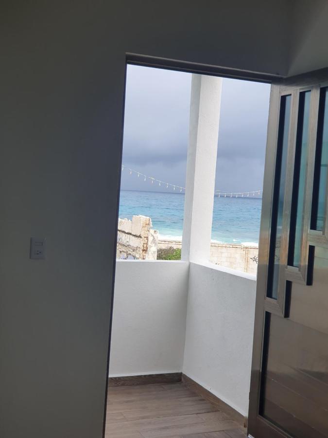 El Malecon, Mini Apartment