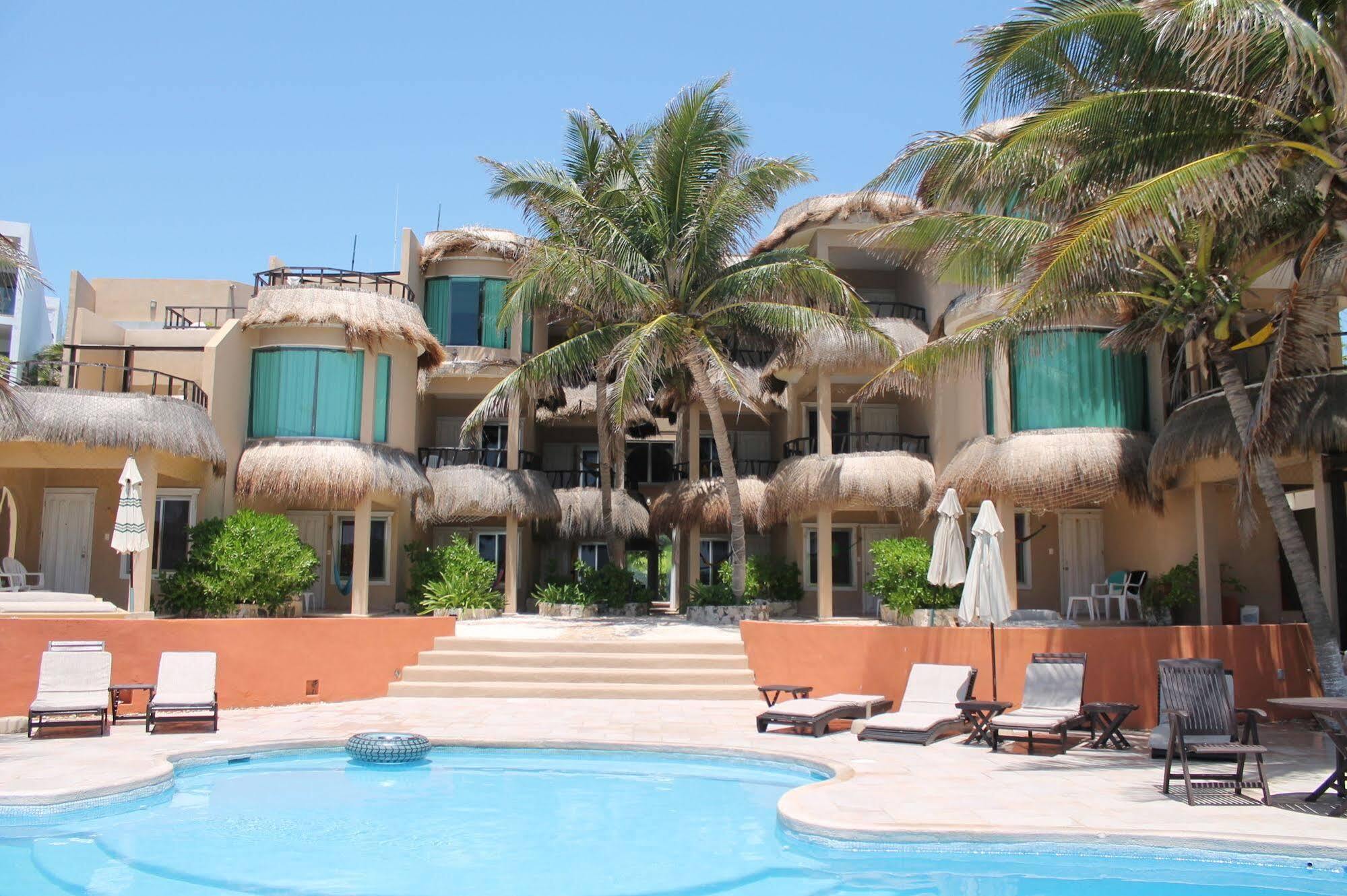 Hotel Playa La Media Luna Isla Mujeres