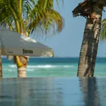 Casa Del Jaguar Beach Hotel