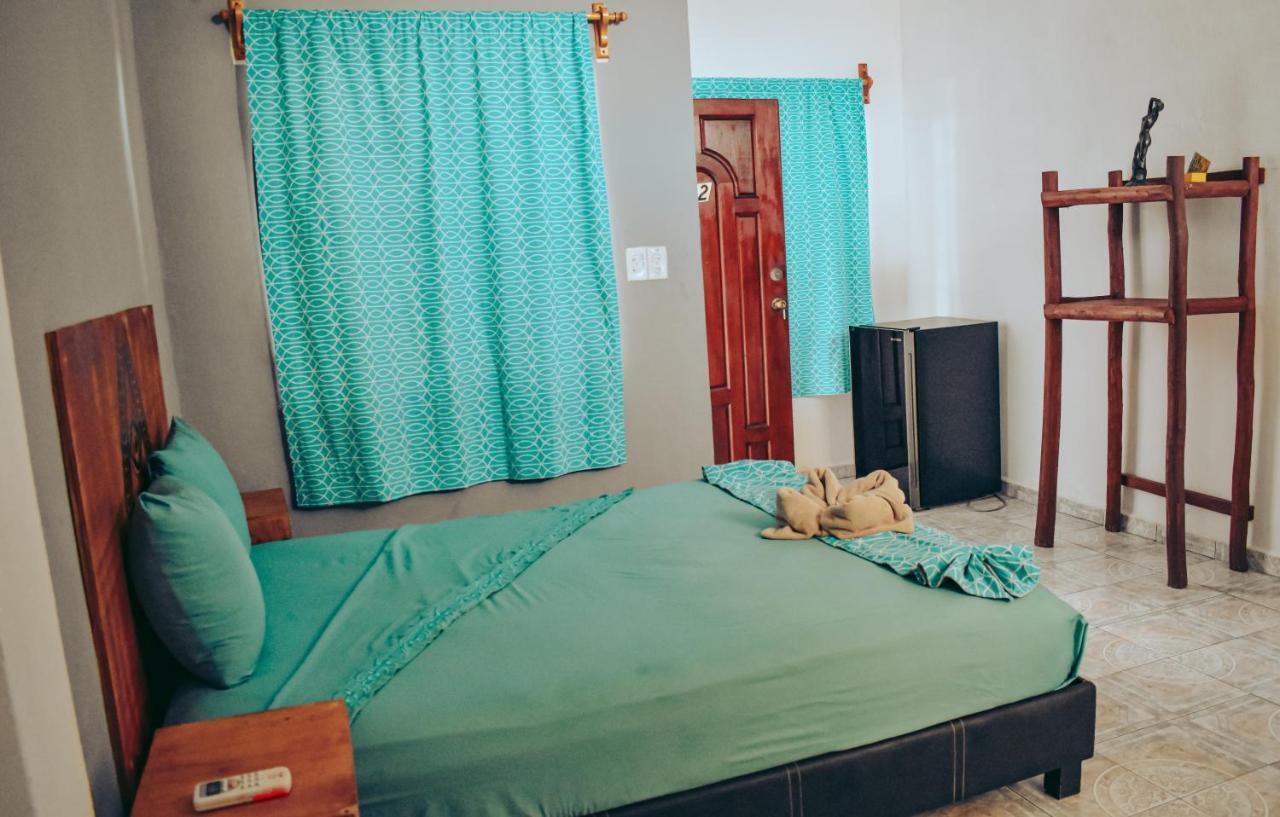 Hostel Les Trois Singes - Friendly Hostel Isla Mujeres