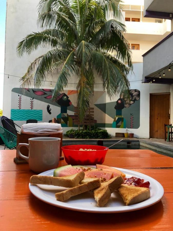 Les Trois Singes - Friendly Hostel *