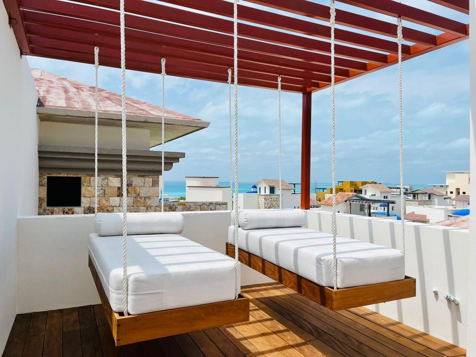 Brand New Penthouse With Plunge Pool, Amazing View *