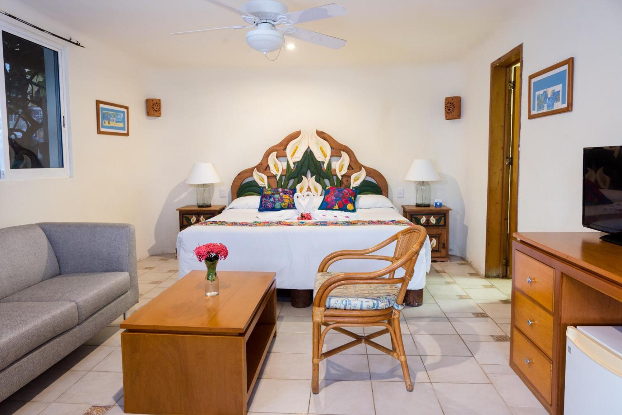 Hotel La Joya 4*