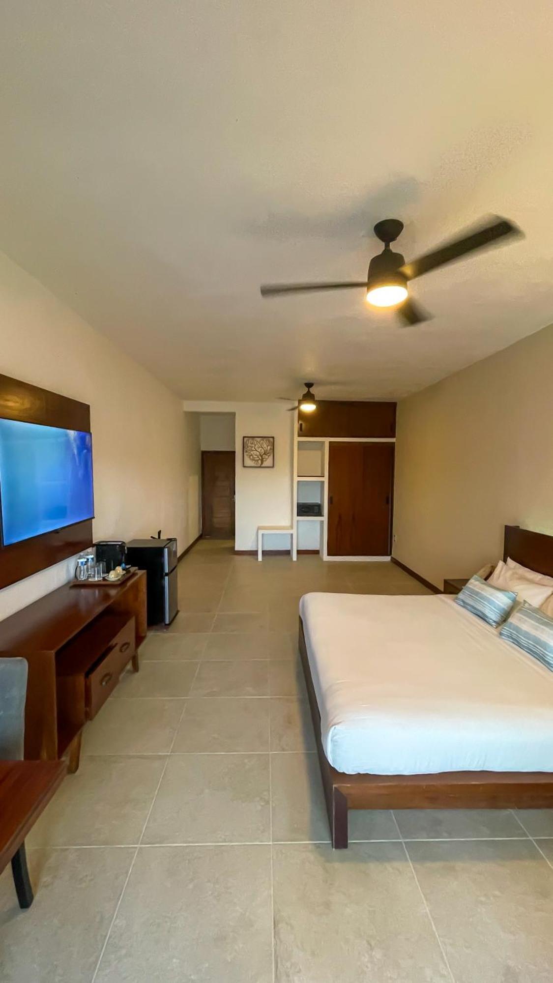 The Mint Hotel 4*