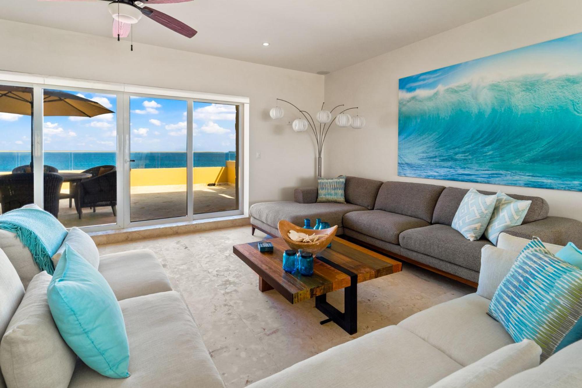 360 Views, Waterfront Penthouse, Rooftop Pool Apartment Isla Mujeres