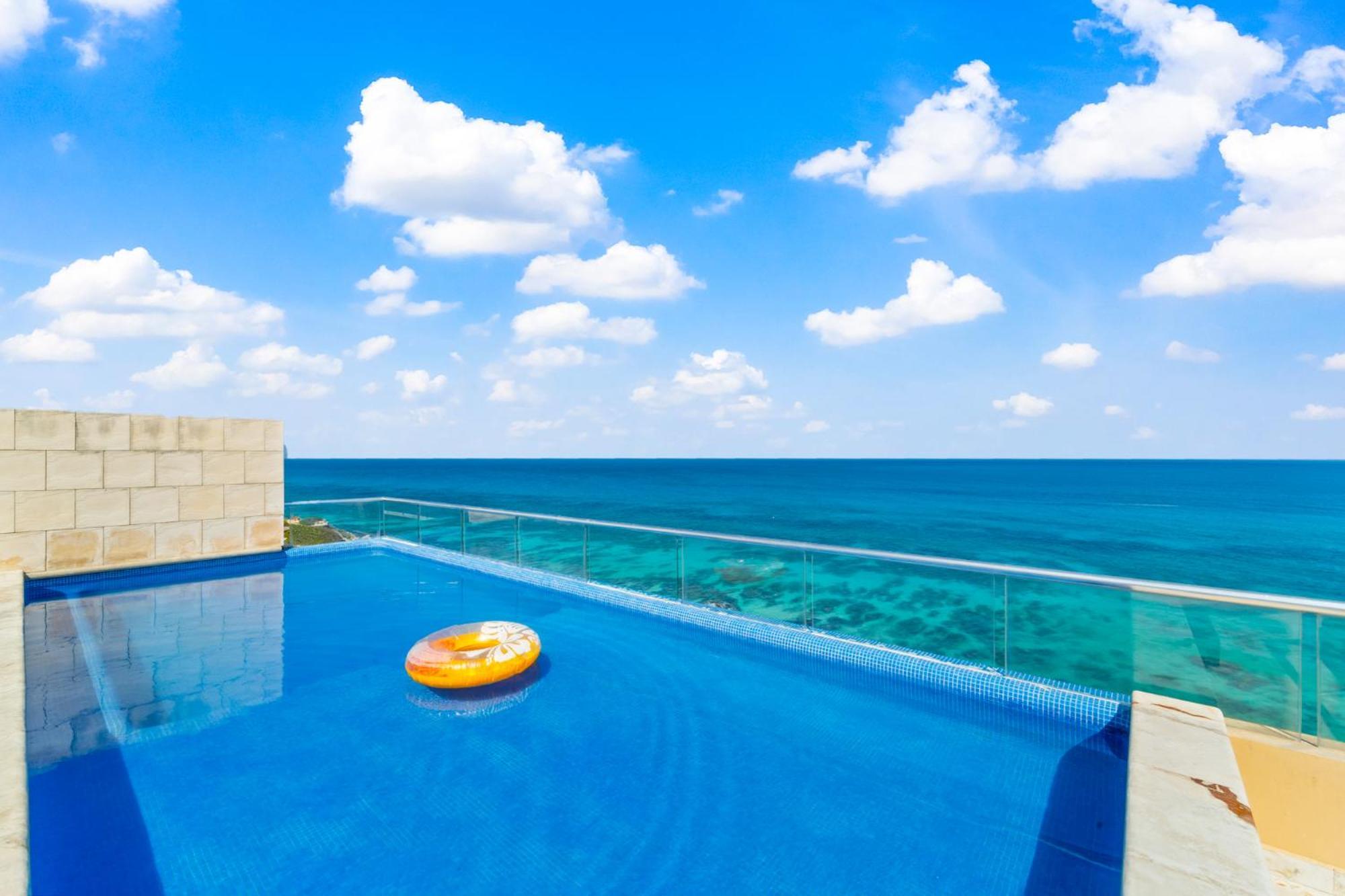 Apartment 360 Views, Waterfront Penthouse, Rooftop Pool Isla Mujeres