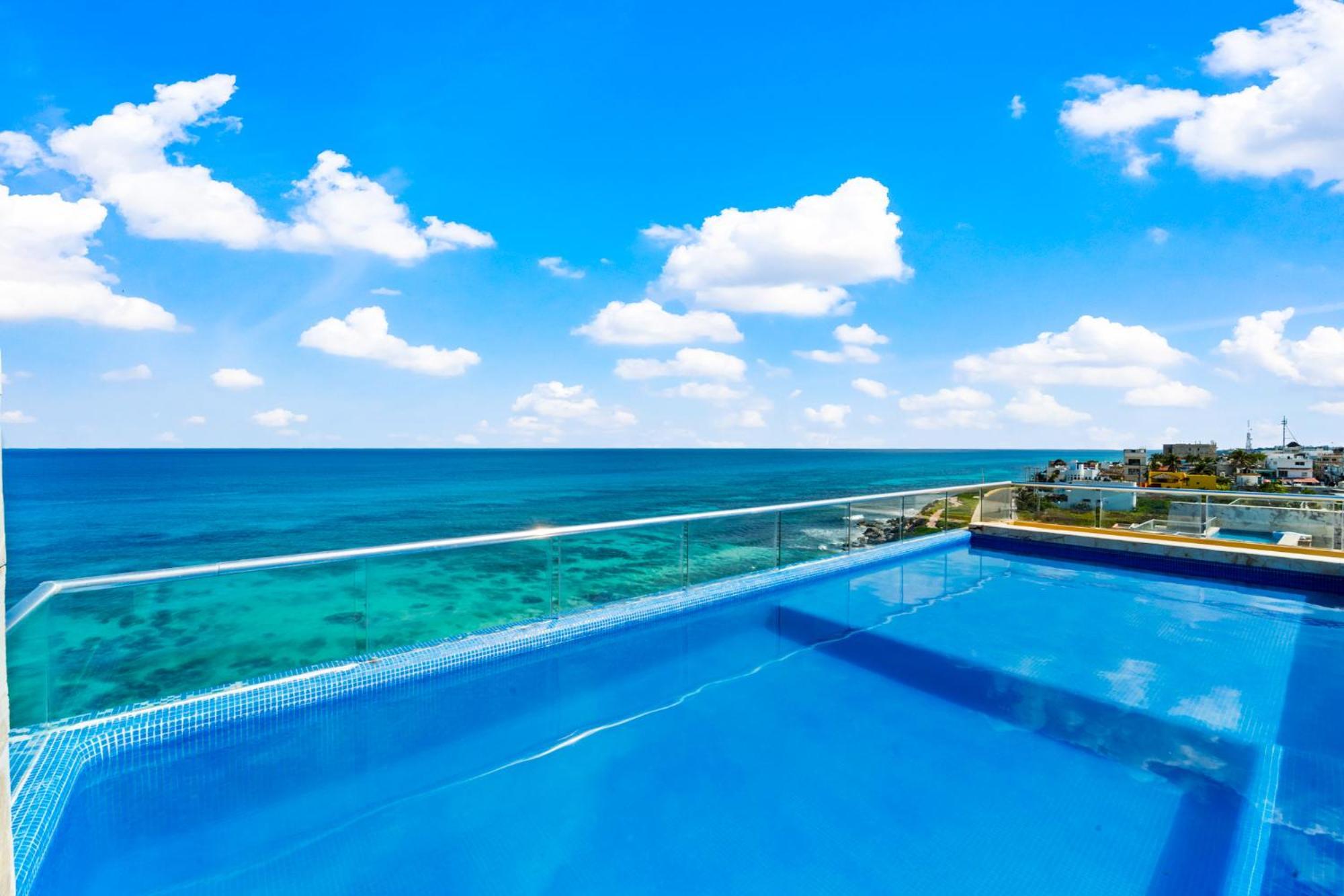 360 Views, Waterfront Penthouse, Rooftop Pool *