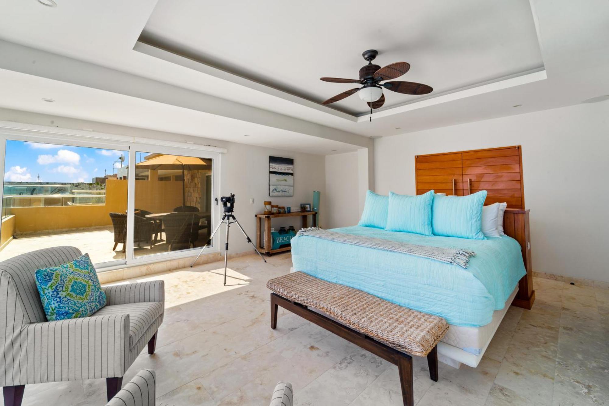360 Views, Waterfront Penthouse, Rooftop Pool Apartment Isla Mujeres
