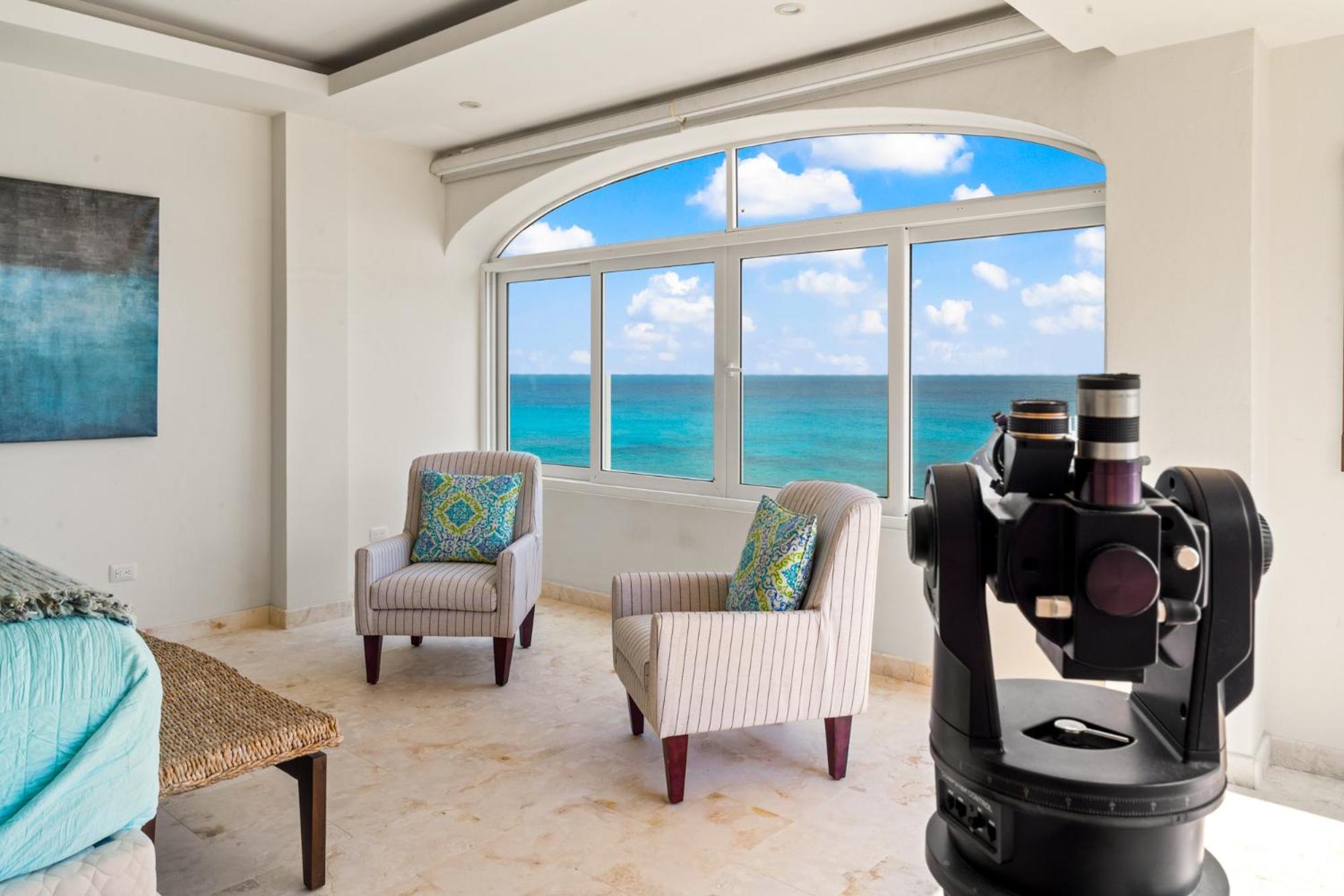 360 Views, Waterfront Penthouse, Rooftop Pool Isla Mujeres