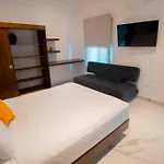 Casa Moderna De 4 Pisos Con Rooftop Vista Al Mar