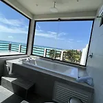 Cuxos Hotel Beachfront