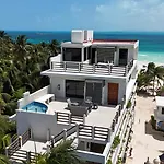 Cuxos Hotel Beachfront