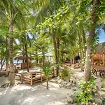 Mayan Monkey Isla Mujeres - Social Hotel (Adults Only)