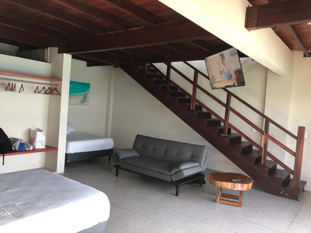 Hotel Cuxos Beachfront