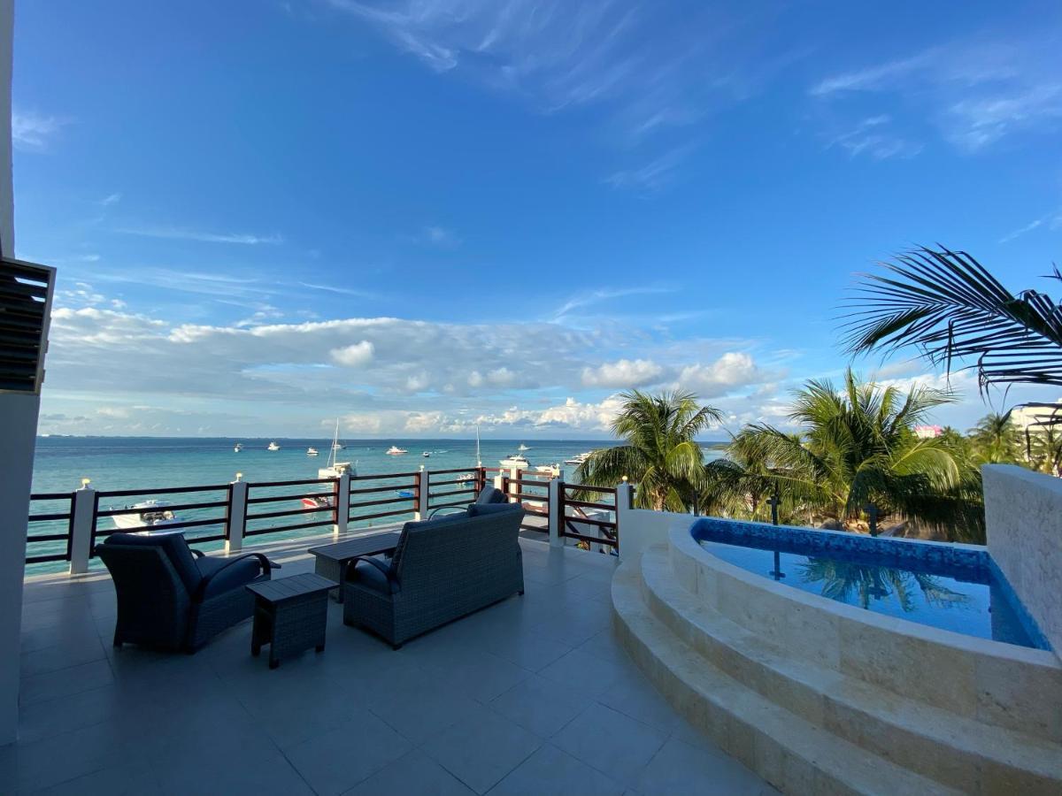 Cuxos Beachfront Hotel Isla Mujeres