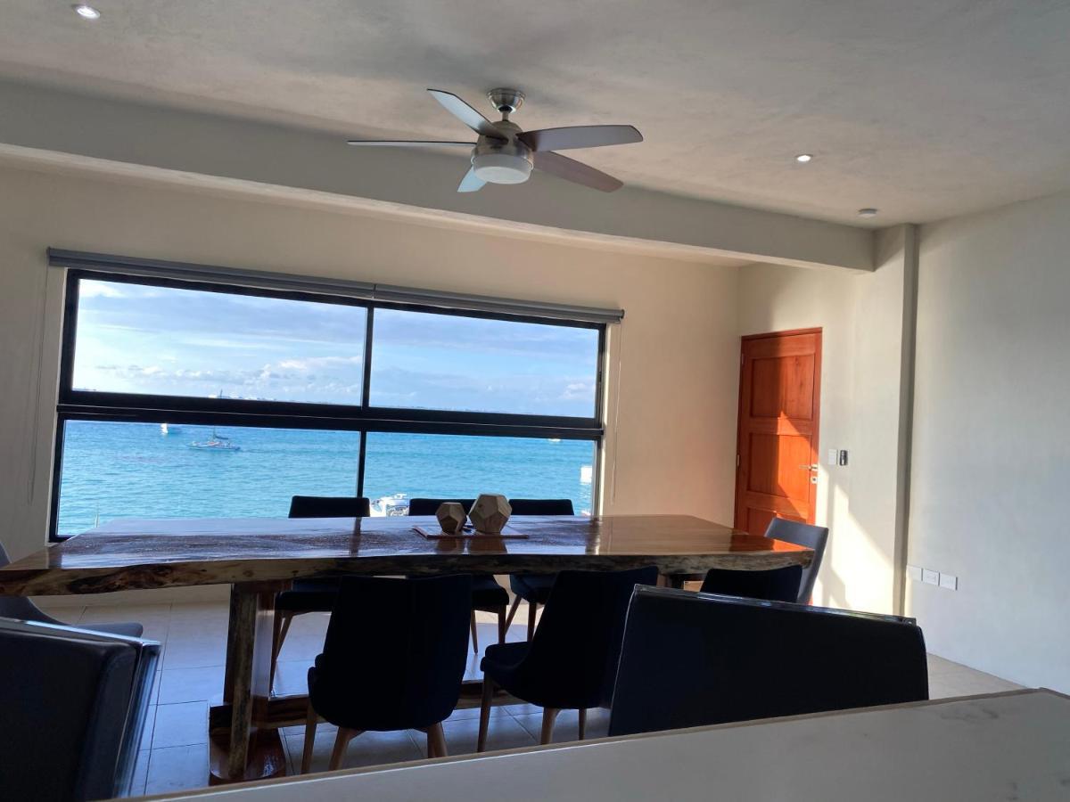 Hotel Cuxos Beachfront 4*