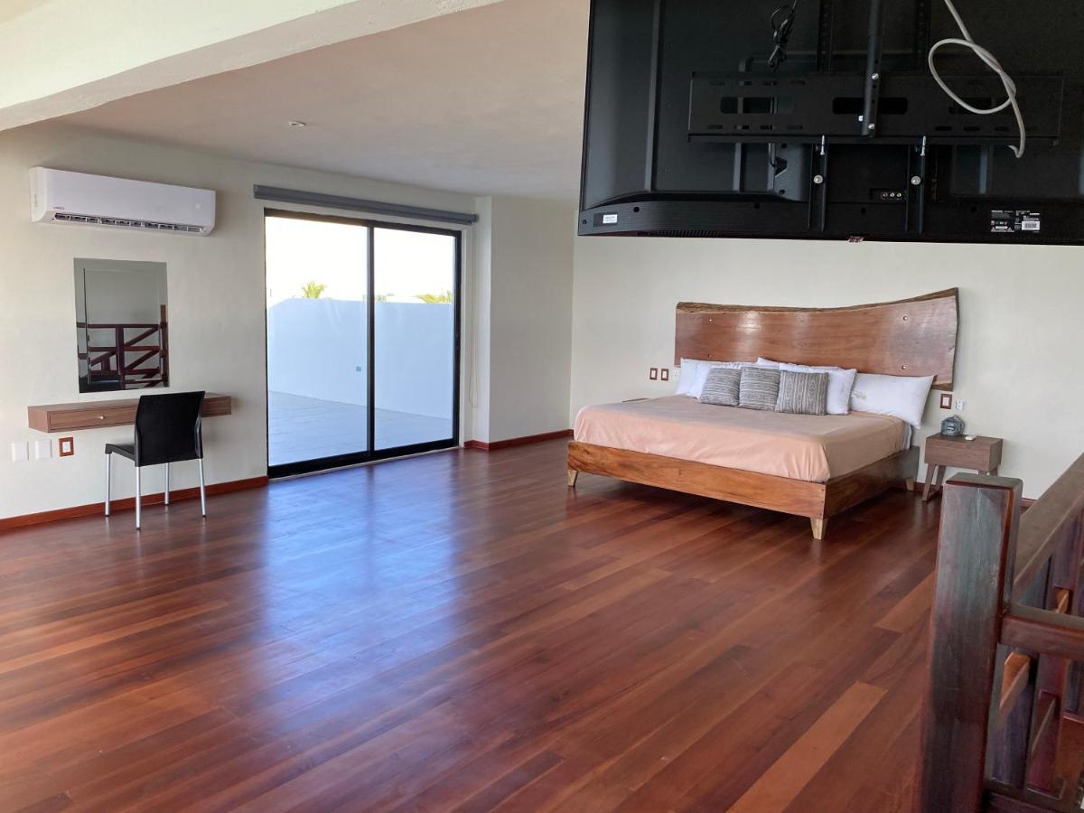 Hotel Cuxos Beachfront