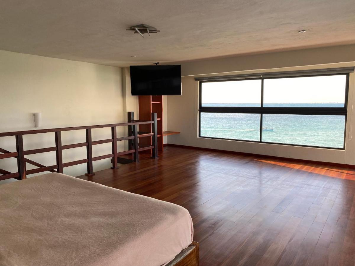 Cuxos Beachfront 4*