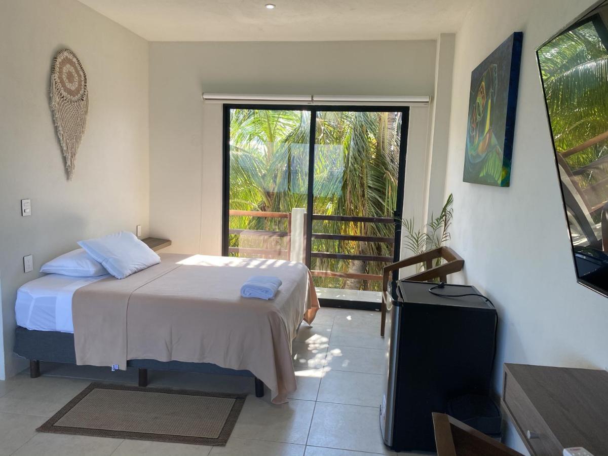 Cuxos Beachfront Hotel Isla Mujeres