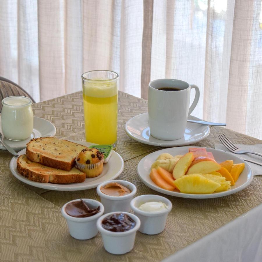Bucaneros Hotel 3*