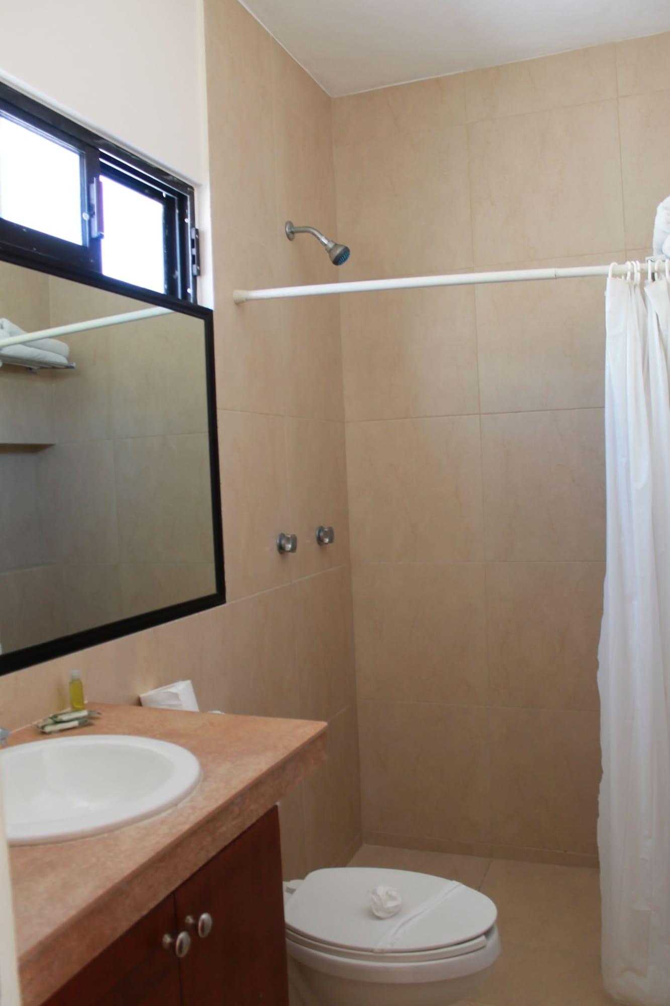 Kiin Hotel 3*