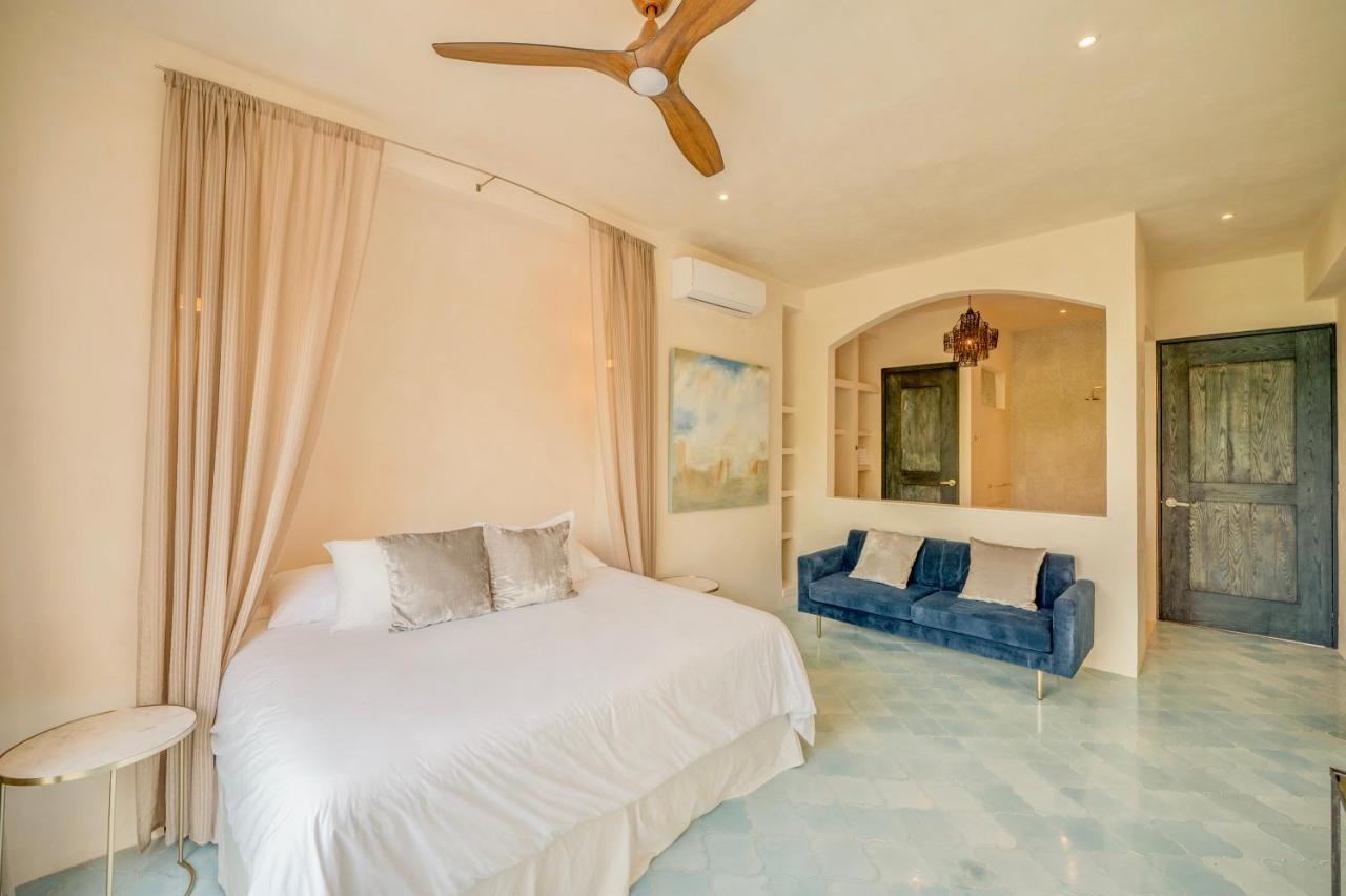 Hotel Lola By Coco B Isla