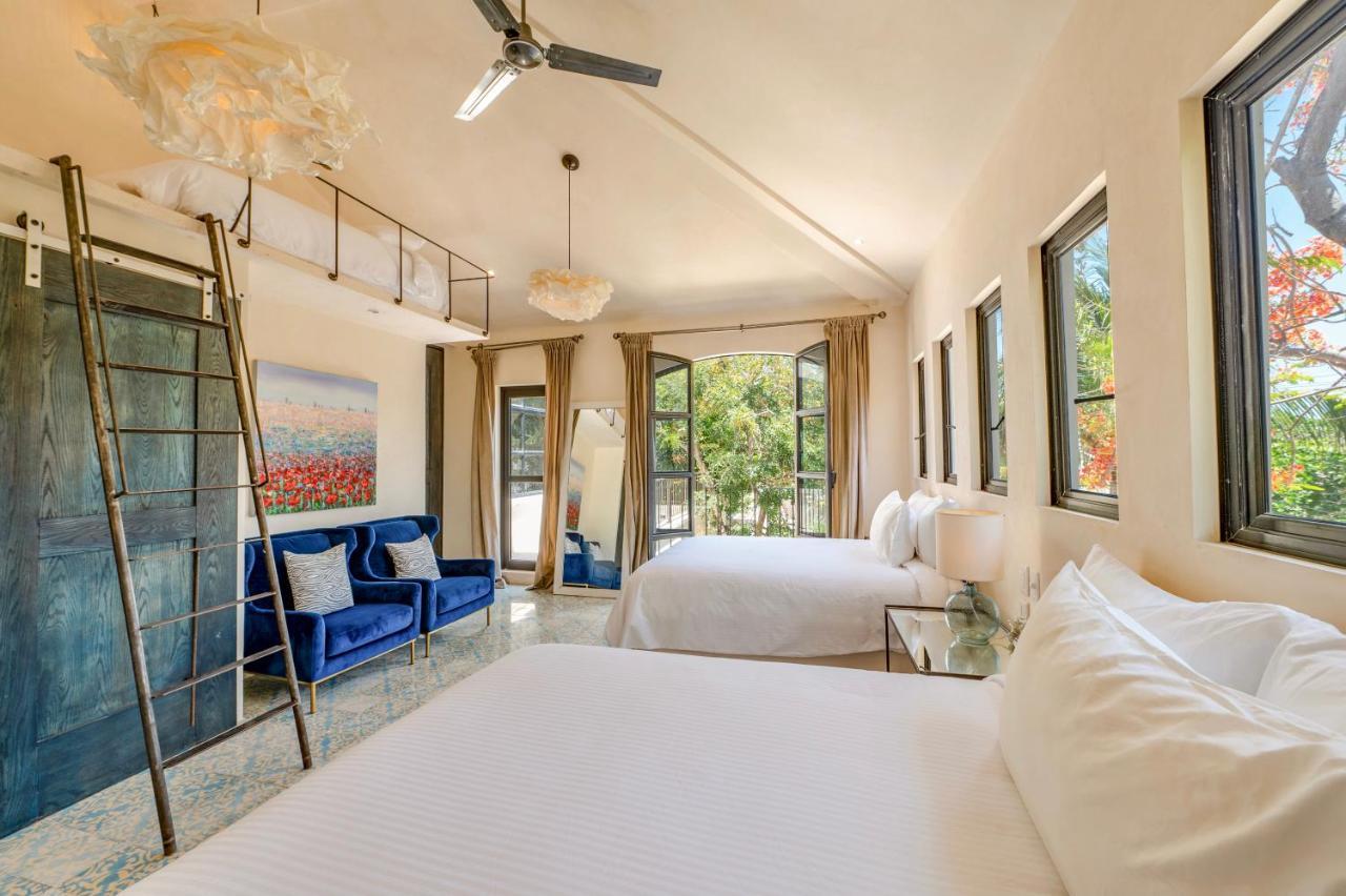 Hotel Lola By Coco B Isla 4*