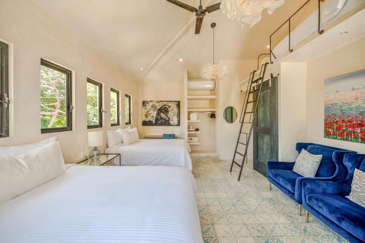 Hotel Lola By Coco B Isla 4*